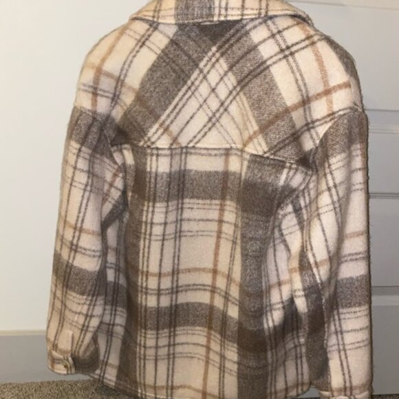 Zara Plaid Oversized Shacket (Shirt Jacket) - Picture 3 of 4